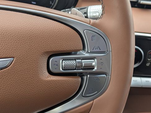 Used 2024 Genesis GV70 2.5T w/ Advanced Package image 34