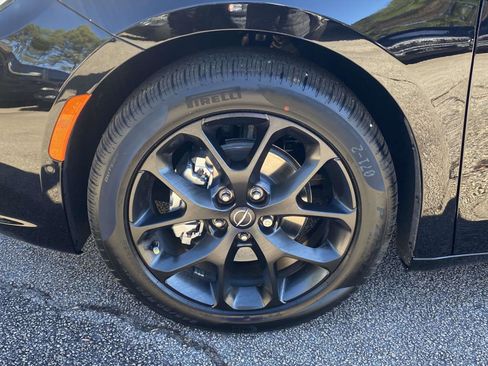 New 2026 Chrysler Pacifica Limited w/ S Appearance Package FWD image 14