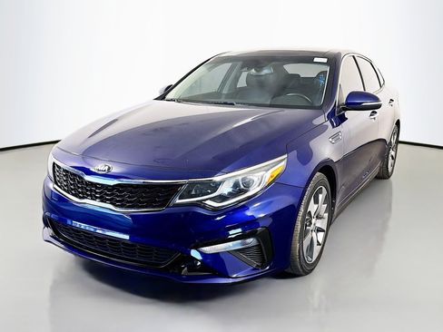Used 2019 Kia Optima S w/ S Panoramic Sunroof Package image 4