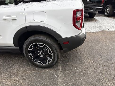 New 2025 Ford Bronco Sport Outer Banks image 6