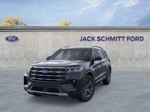 New 2025 Ford Explorer Active w/ Active Comfort Package image 2