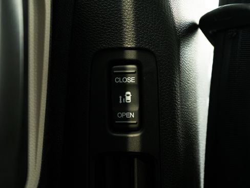 Certified 2026 Honda Odyssey EX-L image 43