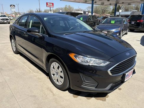 Used 2020 Ford Fusion S image 4