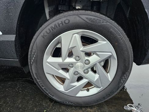 Used 2024 Hyundai Kona SE image 24