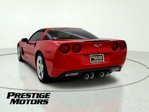 Used 2007 Chevrolet Corvette Coupe w/ Preferred Equipment Group RWD image 6