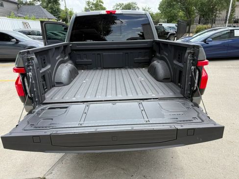 Used 2025 Ford F150 Lightning Lariat AWD/4WD image 11