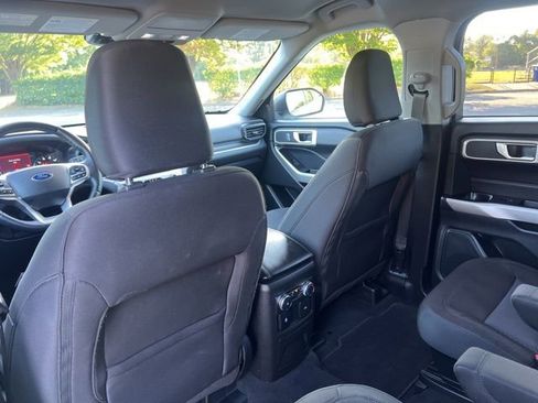 Certified 2022 Ford Explorer XLT w/ Class IV Trailer Tow Package image 26