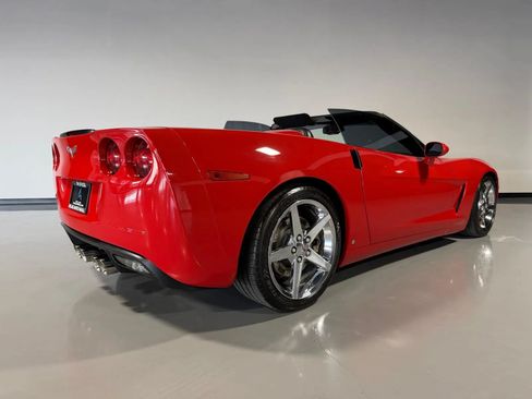 Used 2008 Chevrolet Corvette Convertible w/ Preferred Equipment Group RWD image 4