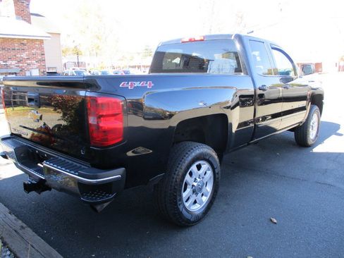 Used 2015 Chevrolet Silverado 2500 LT w/ LT Convenience Package image 9