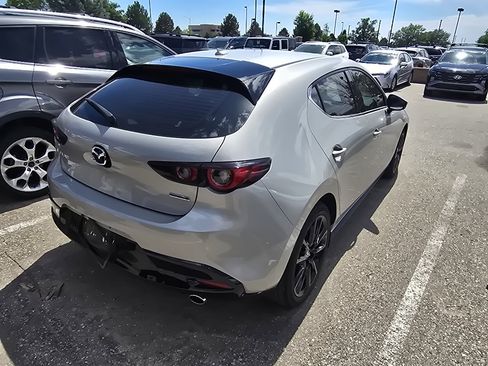 Used 2024 MAZDA MAZDA3 s FWD image 17