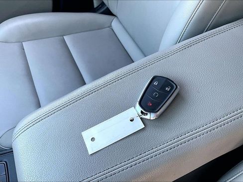 Used 2019 Cadillac XT4 Luxury w/ Trailering Package FWD image 34