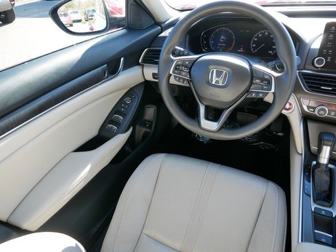 Certified 2020 Honda Accord EX image 9
