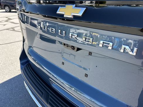 New 2026 Chevrolet Suburban Premier AWD/4WD image 11