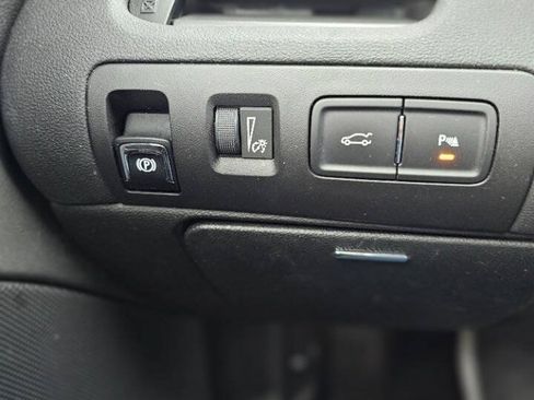Used 2017 Chevrolet Impala LT w/ Convenience Package FWD image 17