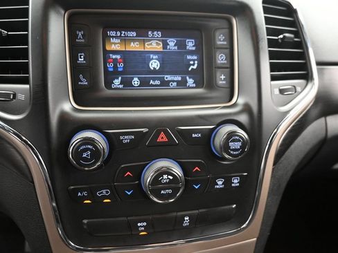 Used 2014 Jeep Grand Cherokee Laredo w/ All Weather Capability Group AWD/4WD image 19
