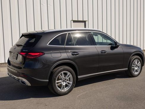 Certified 2025 Mercedes-Benz GLC 300 4MATIC image 9