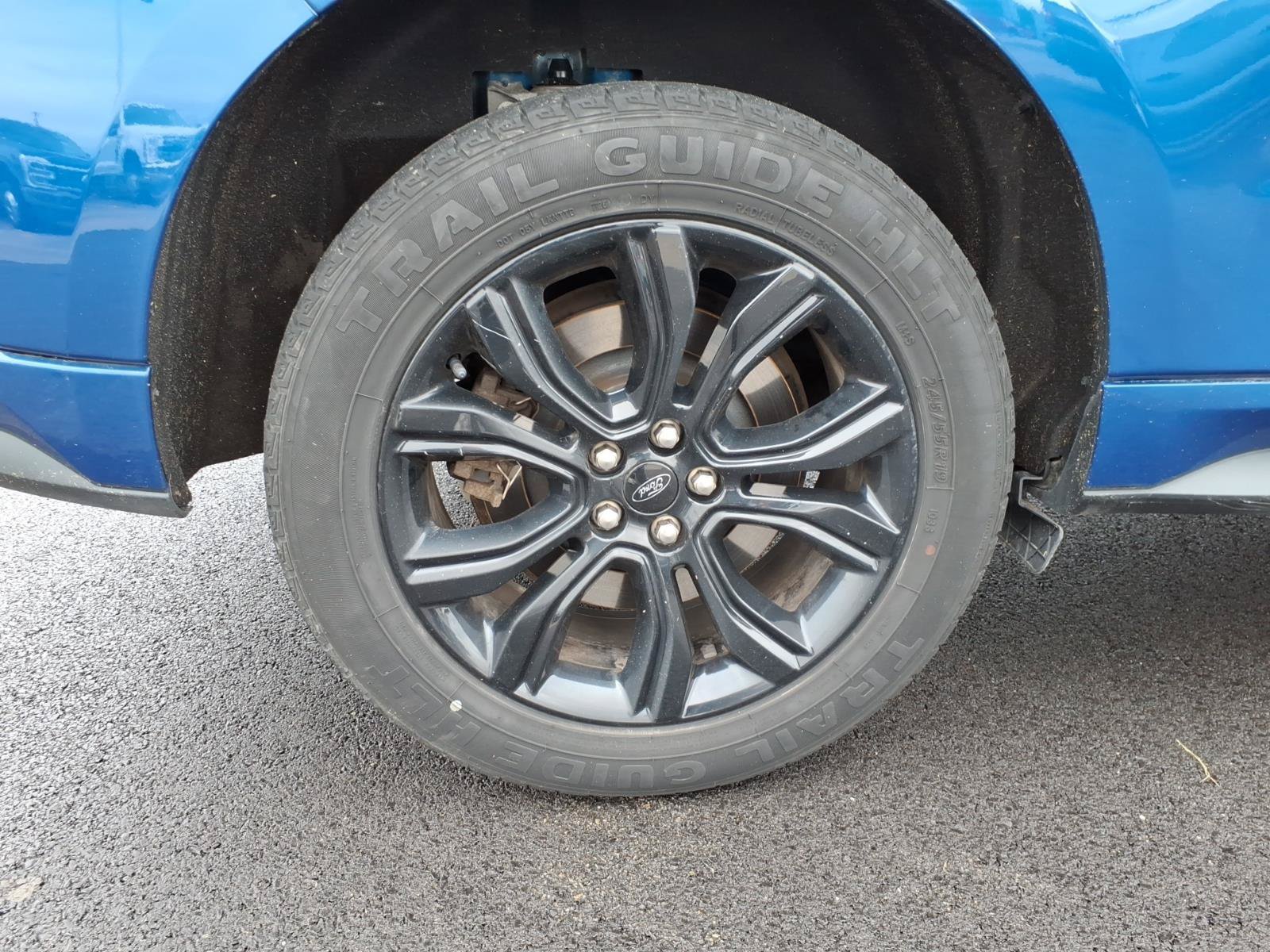 Certified 2024 Ford Edge SE w/ Black Appearance Package AWD/4WD image 7