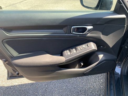Used 2025 Honda Civic Sport image 12