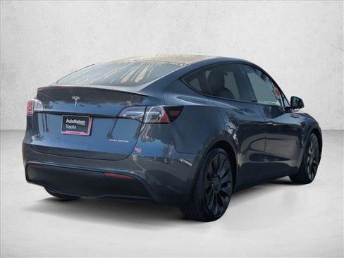 Used 2022 Tesla Model Y Performance image 4