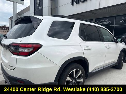 Used 2024 Honda Pilot Elite image 11
