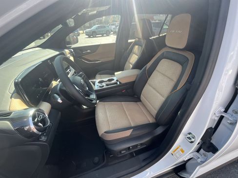 New 2026 Chevrolet Equinox ACTIV w/ Convenience Package III AWD/4WD image 44
