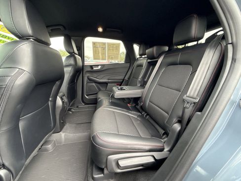 Used 2025 Ford Escape ST-Line w/ Equipment Group 301A image 23