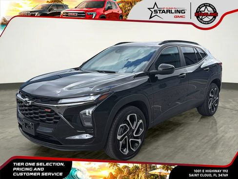 Used 2025 Chevrolet Trax RS w/ Sunroof Package FWD image 1