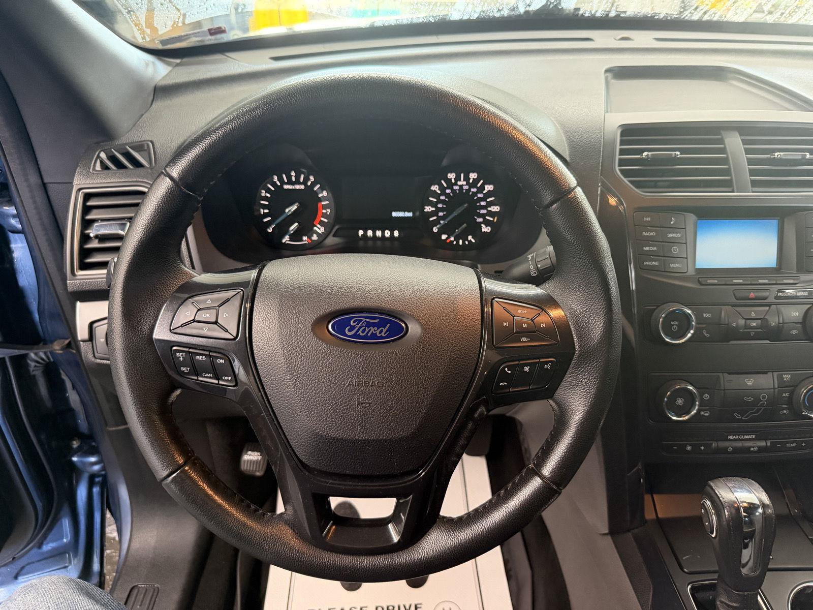 Used 2018 Ford Explorer XLT FWD image 14