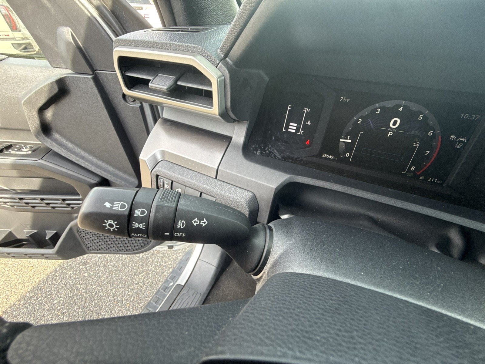 Used 2025 Toyota 4Runner SR5 AWD/4WD image 22