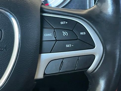 Used 2017 Dodge Charger SXT w/ Plus Group RWD image 10