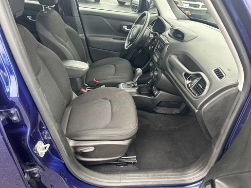 Used 2019 Jeep Renegade Altitude w/ Quick Order Package 2XM image 41