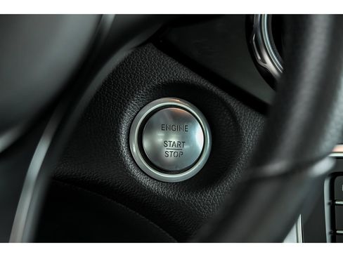 Used 2020 Mercedes-Benz GLA 250 4MATIC image 18