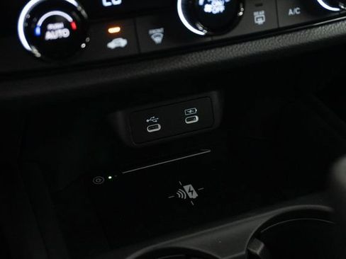 New 2027 Honda HR-V LX image 8