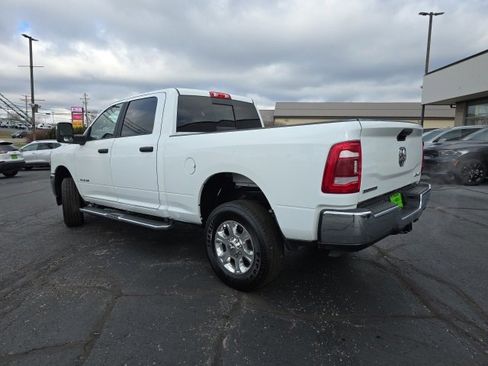 Used 2024 RAM 2500 Big Horn w/ Safety Group image 4