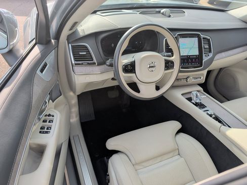 Certified 2024 Volvo XC90 B6 Ultimate AWD/4WD image 9
