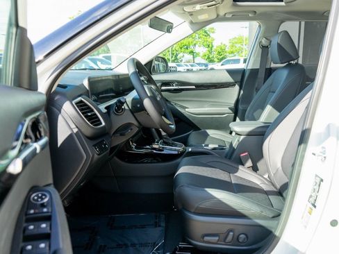 Used 2026 Kia Seltos EX w/ EX Sunroof Package AWD/4WD image 11