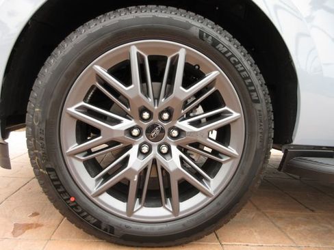 New 2026 Ford Expedition Platinum AWD/4WD image 8