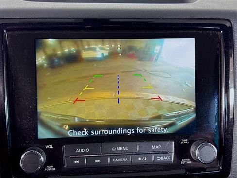Used 2022 Nissan Frontier PRO-4X w/ Technology Package AWD/4WD image 15