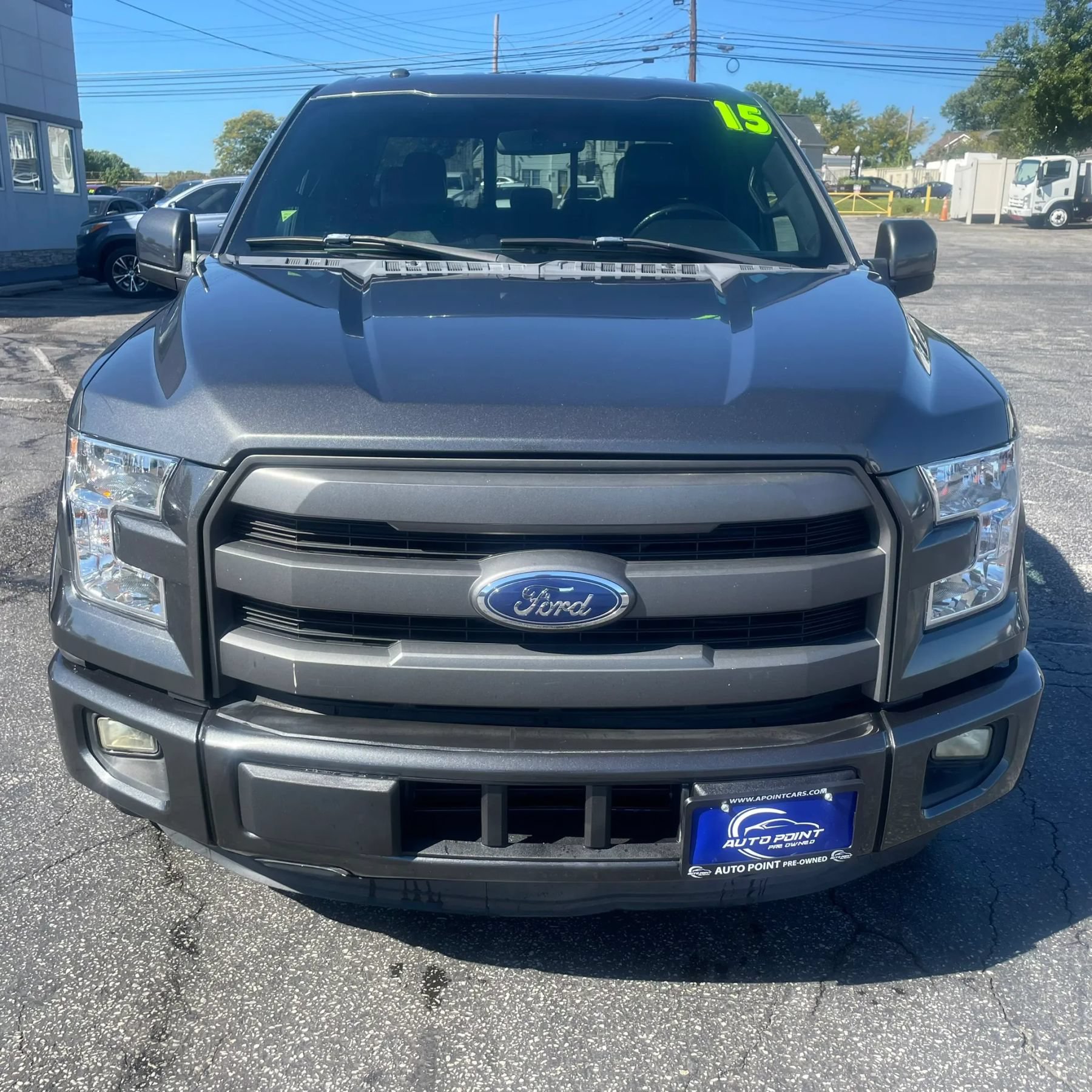 Used 2015 Ford F150 Lariat RWD image 2