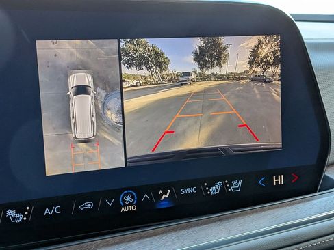 New 2026 Chevrolet Suburban High Country RWD image 16