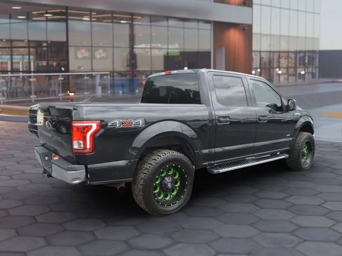 Used 2015 Ford F150 XLT image 8