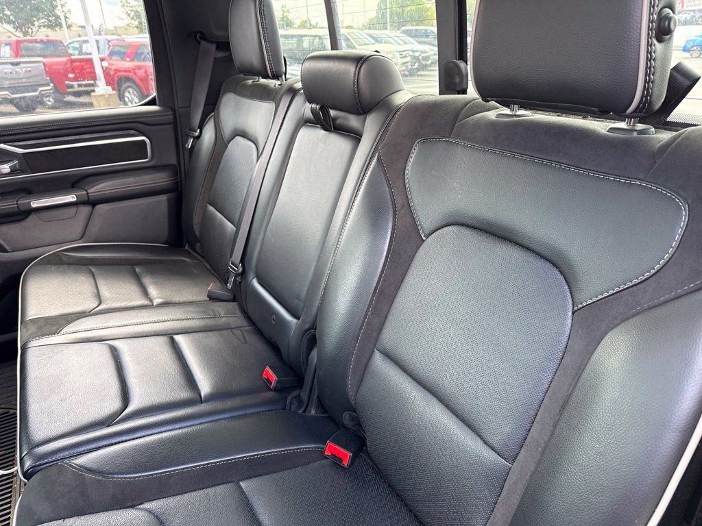 Used 2023 RAM 1500 Laramie AWD/4WD image 14