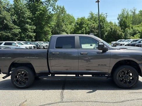 Used 2025 RAM 2500 Big Horn AWD/4WD image 5