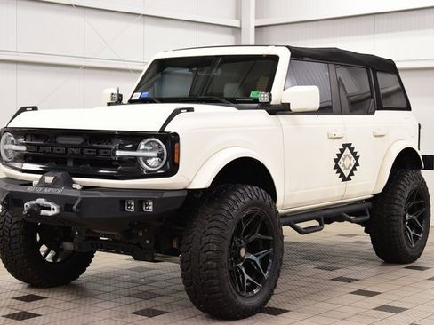 Used 2021 Ford Bronco Outer Banks image 3