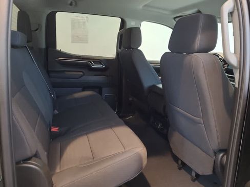 Used 2023 Chevrolet Silverado 1500 RST AWD/4WD image 18