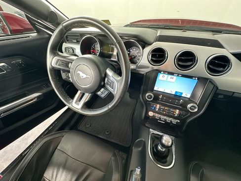 Used 2016 Ford Mustang GT Premium w/ Equipment Group 401A RWD image 9