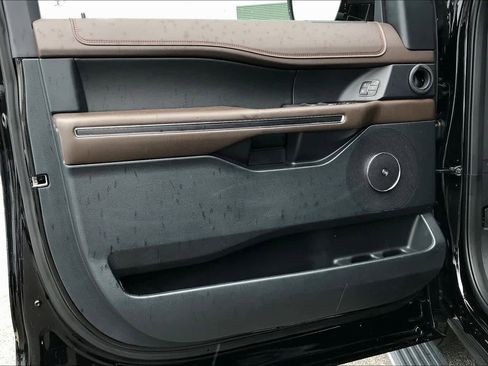 Used 2021 Ford Expedition King Ranch image 22