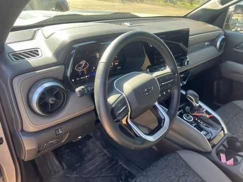 Used 2023 Chevrolet Colorado ZR2 AWD/4WD image 14