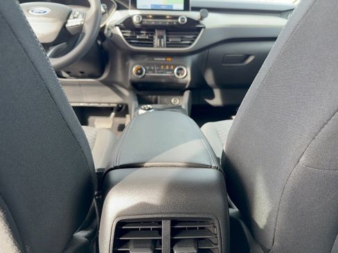 Certified 2020 Ford Escape SE image 31