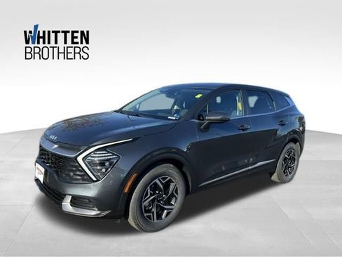 Used 2024 Kia Sportage LX image 1